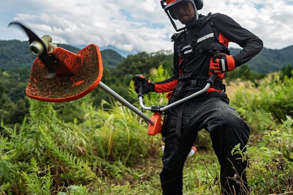 Udržujte váš motorový vyžínač a křovinořez ve špičkové kondici