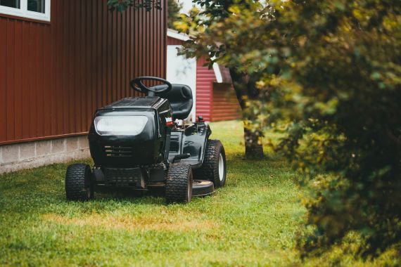 Nechte své zahradní stroje opravit profesionály – rychle a efektivně